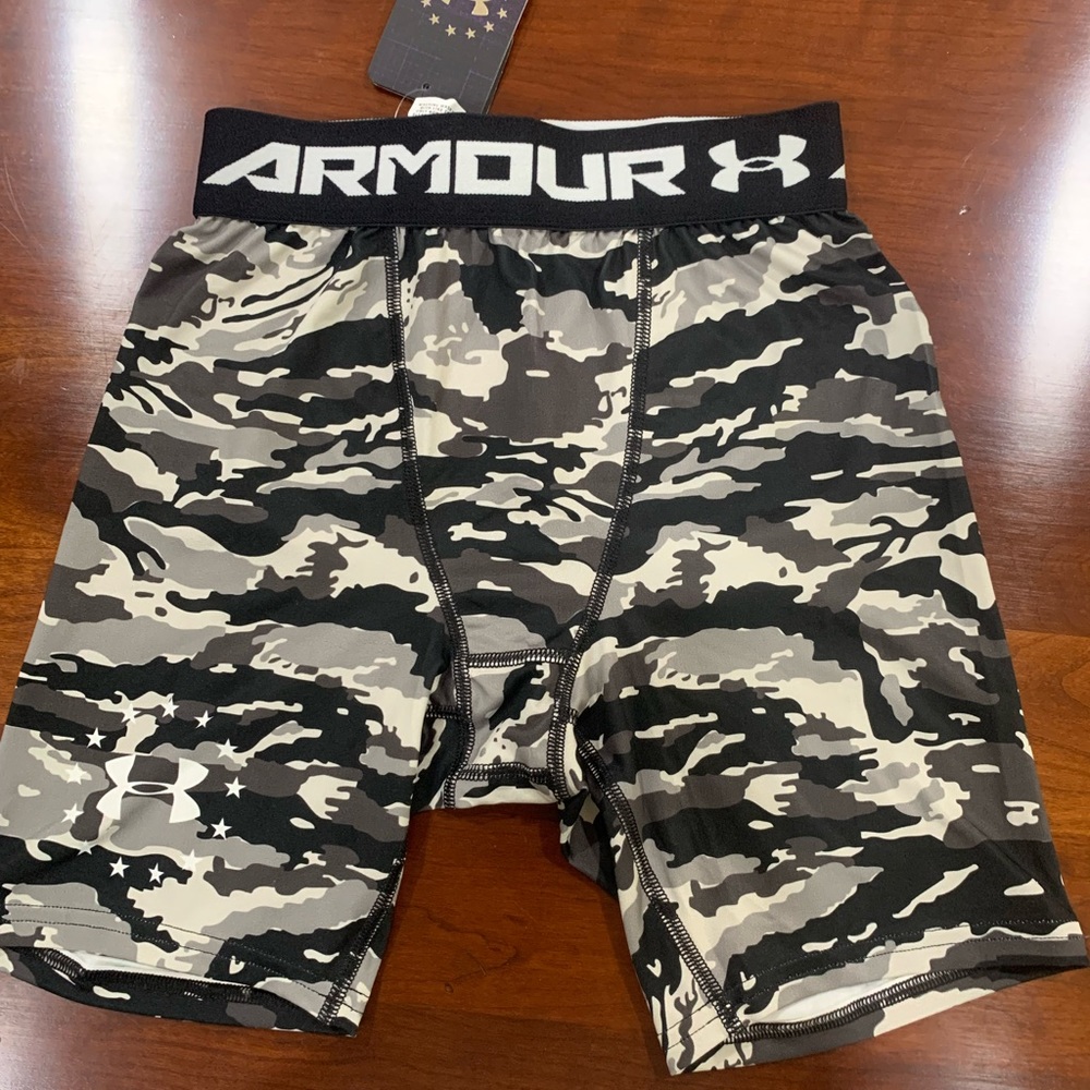Under Armour Compression Shorts NWT